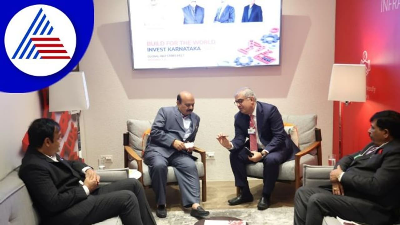 ಶಿಕ್ಷಣ ಸಂಸ್ಥೆಗಳ ಉನ್ನತೀಕರಣಕ್ಕೆ ಕೈಜೋಡಿಸುವಂತೆ ಆಕ್ಸಿಸ್ ಬ್ಯಾಂಕ್‌ಗೆ Basavaraj Bommai ಮನವಿ