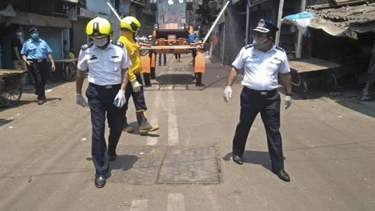 मुंबईवासियों को BMC की खतरनाक चेतावनी, कहा जल्द इन इलाकों में रहने वाले लोग छोड़ दे घर, आने वाला है 'खतरा' मुंबईवासियों को BMC की खतरनाक चेतावनी, कहा जल्द इन इलाकों में रहने वाले लोग छोड़ दे घर, आने वाला है 'खतरा'