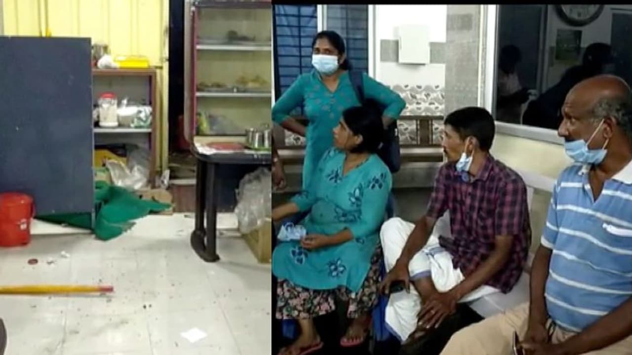 ക്രീം ബണ്ണിൽ ക്രീം കുറവ്; ബേക്കറി ഉടമയെയും കുടുംബത്തെയും മർദിച്ചതായി പരാതി ക്രീം ബണ്ണിൽ ക്രീം കുറവ്; ബേക്കറി ഉടമയെയും കുടുംബത്തെയും മർദിച്ചതായി പരാതി