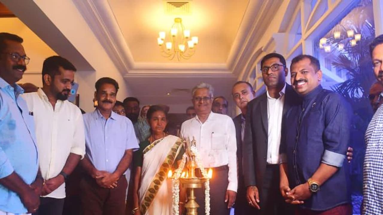 സ്വപ്ന സാഫല്യം; ലെ മെറഡിയൻ ഹോട്ടലിൽ പുതിയ സംരഭവുമായി ഷെഫ് സുരേഷ് പിള്ള