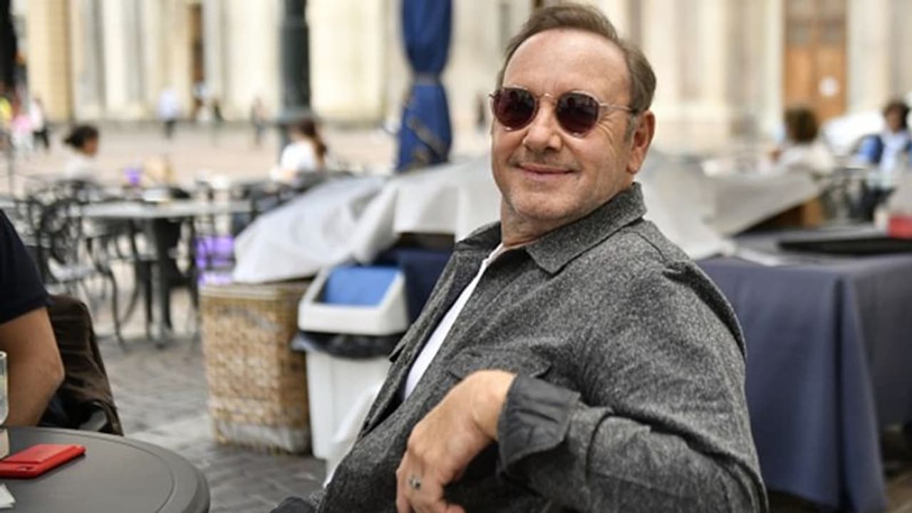 പുരുഷന്മാരെ ബലാത്സം​ഗം ചെയ്ത കേസ്; ഓസ്കർ നേടിയ നടനെതിരെ കുറ്റം ചുമത്തിയതായി ബ്രിട്ടീഷ് പൊലീസ്