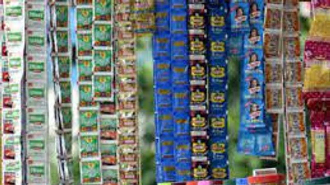 குட்கா, புகையிலை, பான் மசாலா விற்பனை செய்ய ஓராண்டு தடை நீட்டிப்பு.. தமிழக அரசு உத்தரவு.. குட்கா, புகையிலை, பான் மசாலா விற்பனை செய்ய ஓராண்டு தடை நீட்டிப்பு.. தமிழக அரசு உத்தரவு..