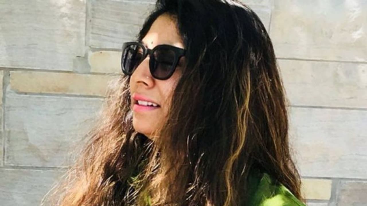 Abhaya Hiranmayi : ഗോപിയേട്ടൻ വന്നില്ലേയെന്ന് കമന്റ്, ചുട്ട മറുപടിയുമായി അഭയ ഹിരണ്‍മയി