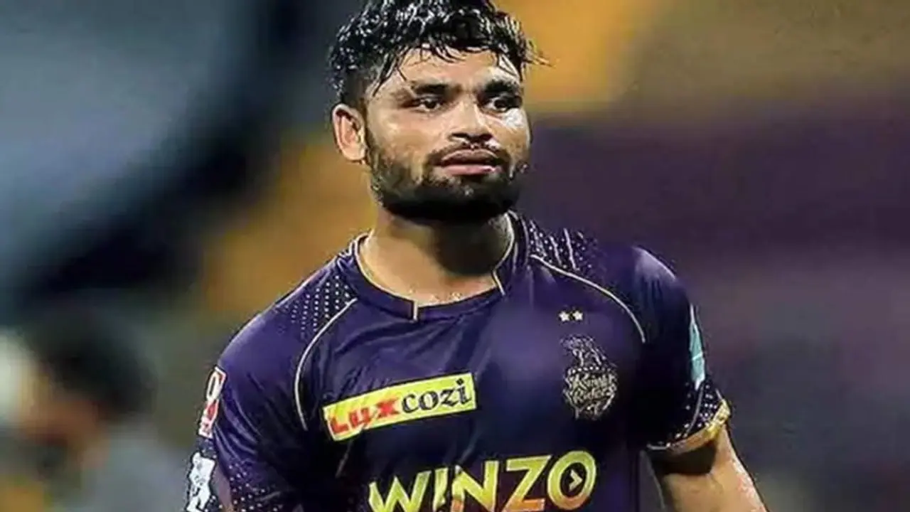 ഗ്യാസ് സിലിണ്ടറും ചുമന്ന് വീടുകള്‍ തോറും കയറിയിറങ്ങിയിട്ടുണ്ട്, കഷ്ടപ്പാടിന്‍റെ നാളുകളെക്കുറിച്ച് റിങ്കു സിംഗ്