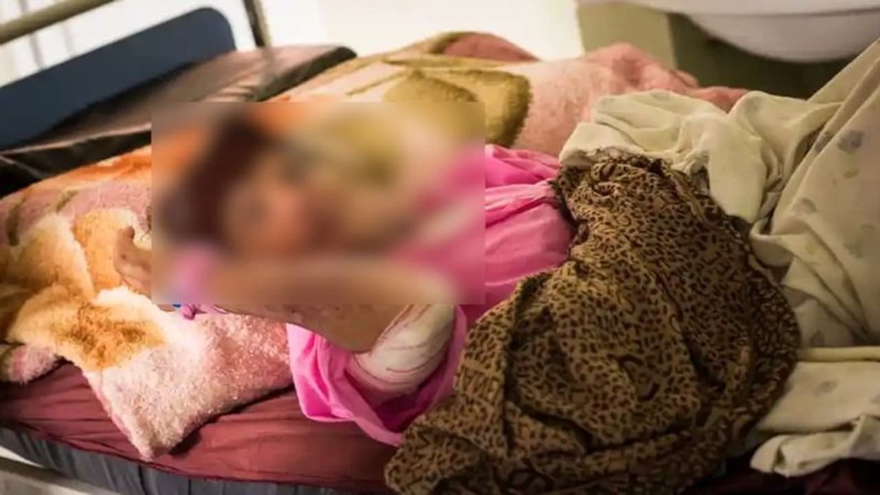 गंभीर रूप से जली विवाहिता की इलाज के दौरान हुई मौत, पति समेत 5 लोगों पर हुआ मुकदमा, जानिए पूरा मामला गंभीर रूप से जली विवाहिता की इलाज के दौरान हुई मौत, पति समेत 5 लोगों पर हुआ मुकदमा, जानिए पूरा मामला