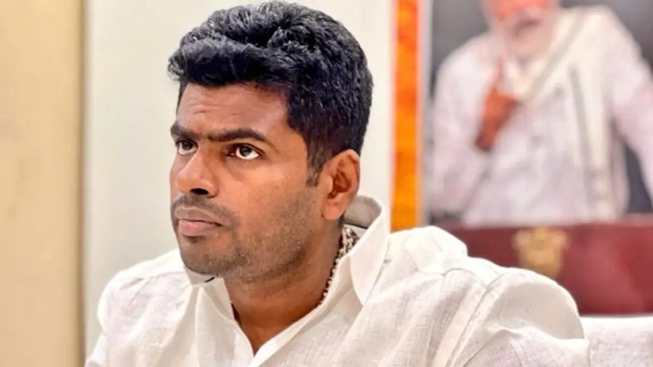 தமிழகத்தில் ஆளுங்கட்சியாக பாஜக செய்ய வேண்டியதை செய்து வருகிறது.. கேப் விடாமல் நொறுக்கும் அண்ணாமலை! தமிழகத்தில் ஆளுங்கட்சியாக பாஜக செய்ய வேண்டியதை செய்து வருகிறது.. கேப் விடாமல் நொறுக்கும் அண்ணாமலை!