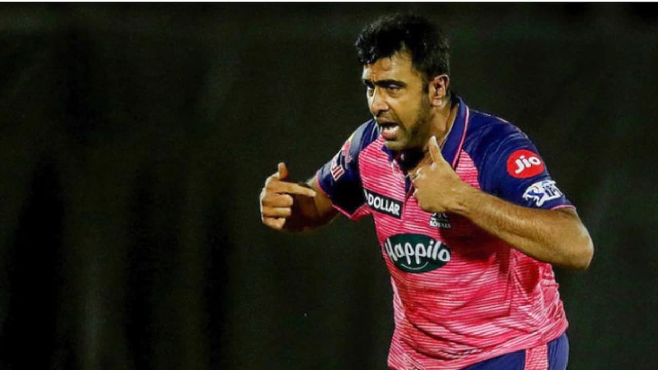 IPL 2022 : 'അങ്ങനെയെങ്കില് അശ്വിന് രാജസ്ഥാനൊരു തലവേദനയാവും'; മുന്നറിയിപ്പുമായി മഞ്ജരേക്കര് IPL 2022 : 'അങ്ങനെയെങ്കില് അശ്വിന് രാജസ്ഥാനൊരു തലവേദനയാവും'; മുന്നറിയിപ്പുമായി മഞ്ജരേക്കര്