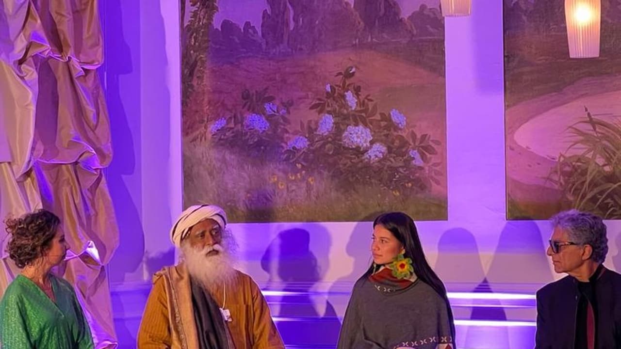 வளமான மண்ணே வளமான வாழ்க்கைக்கு ஆதாரம்! உலக பொருளாதார மாநாட்டில் சத்குரு பேச்சு