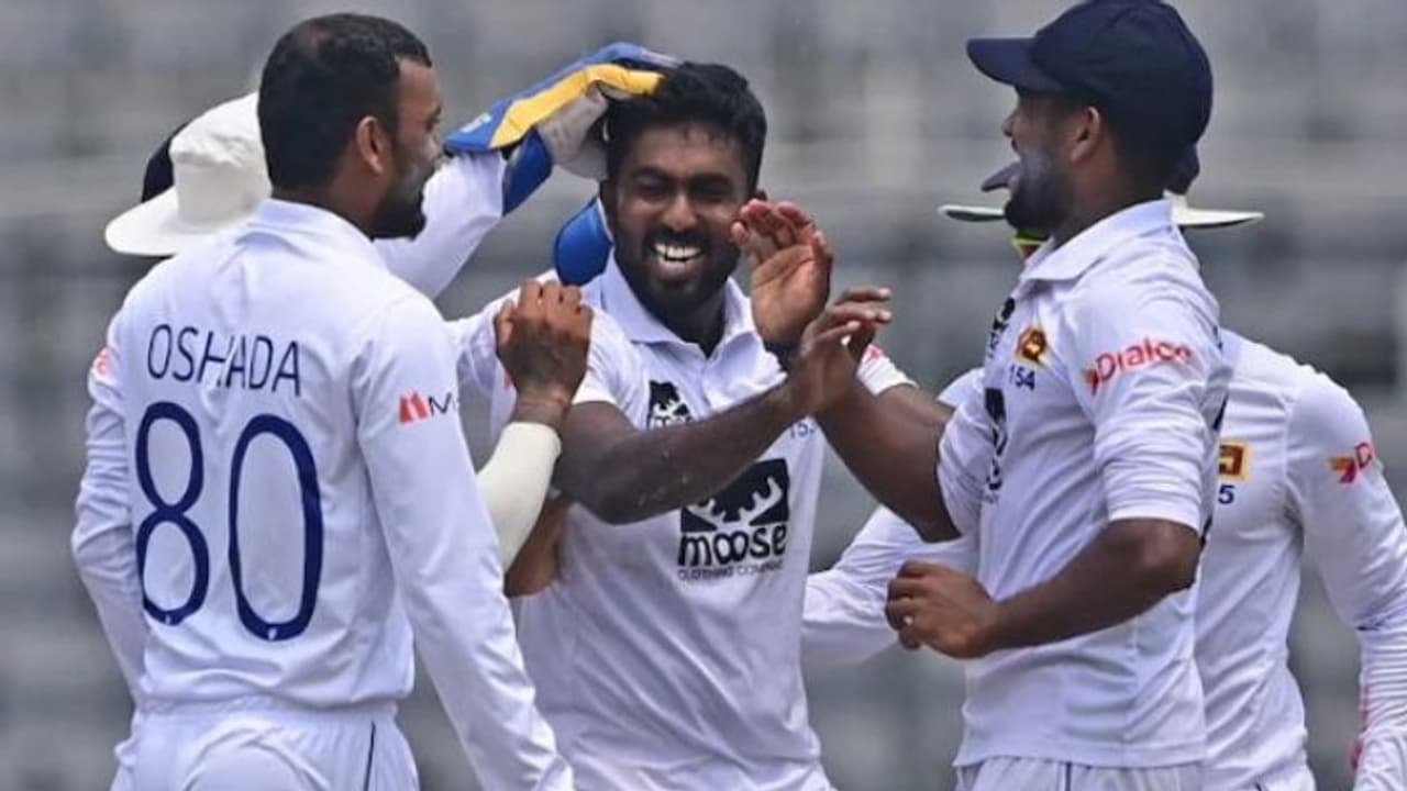 స్వదేశంలో బంగ్లా కు షాకిచ్చిన లంక.. టెస్టుతో పాటు సిరీస్ కూడా కైవసం.. స్వదేశంలో బంగ్లా కు షాకిచ్చిన లంక.. టెస్టుతో పాటు సిరీస్ కూడా కైవసం..