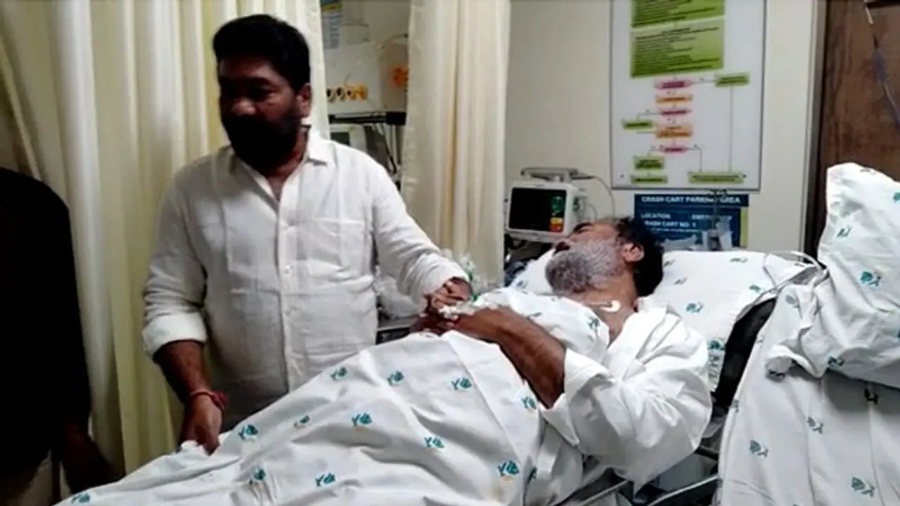 నెల్లూరు రూరల్ వైసీపీ ఎమ్మెల్యే కోటంరెడ్డి శ్రీధర్ రెడ్డికి గుండెపోటు.. ఐసీయూలో చికిత్స నెల్లూరు రూరల్ వైసీపీ ఎమ్మెల్యే కోటంరెడ్డి శ్రీధర్ రెడ్డికి గుండెపోటు.. ఐసీయూలో చికిత్స