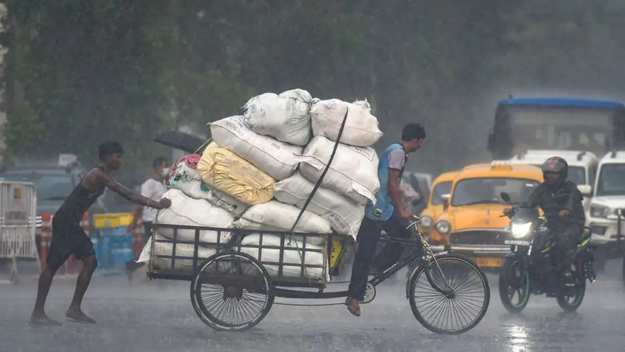 ಜೂ.2ರಿಂದ ಭರ್ಜರಿ ಮಳೆ ಸಾಧ್ಯತೆ: ಕರಾವಳಿ, ಪಶ್ಚಿಮ ಘಟ್ಟದಲ್ಲಿ ‘ಯೆಲ್ಲೋ ಅಲರ್ಟ್‌’!