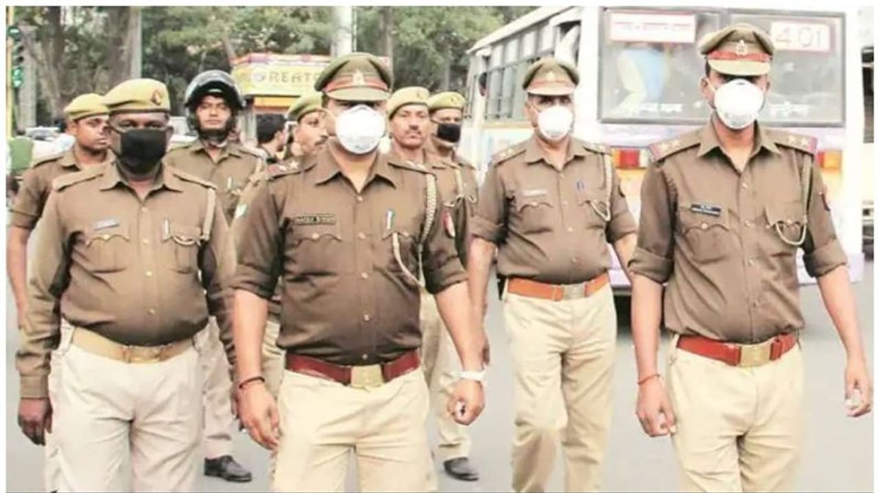 কংগ্রেস বিধায়কদের টাকা উদ্ধারের ঘটনা, বাংলার সিআইডি টিমকে তল্লাশিতে বাধা দিল্লি পুলিশের কংগ্রেস বিধায়কদের টাকা উদ্ধারের ঘটনা, বাংলার সিআইডি টিমকে তল্লাশিতে বাধা দিল্লি পুলিশের