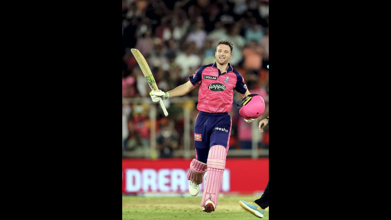 IPL 2022 ಟೂರ್ನಿಯಲ್ಲಿ ದಾಖಲೆ ಸರಿಗಟ್ಟಿದ ಜೋಸ್ ಬಟ್ಲರ್, ಆದ್ರೂ ಕೊಹ್ಲಿ ರೆಕಾರ್ಡ್ ಸೇಫ್..? IPL 2022 ಟೂರ್ನಿಯಲ್ಲಿ ದಾಖಲೆ ಸರಿಗಟ್ಟಿದ ಜೋಸ್ ಬಟ್ಲರ್, ಆದ್ರೂ ಕೊಹ್ಲಿ ರೆಕಾರ್ಡ್ ಸೇಫ್..?