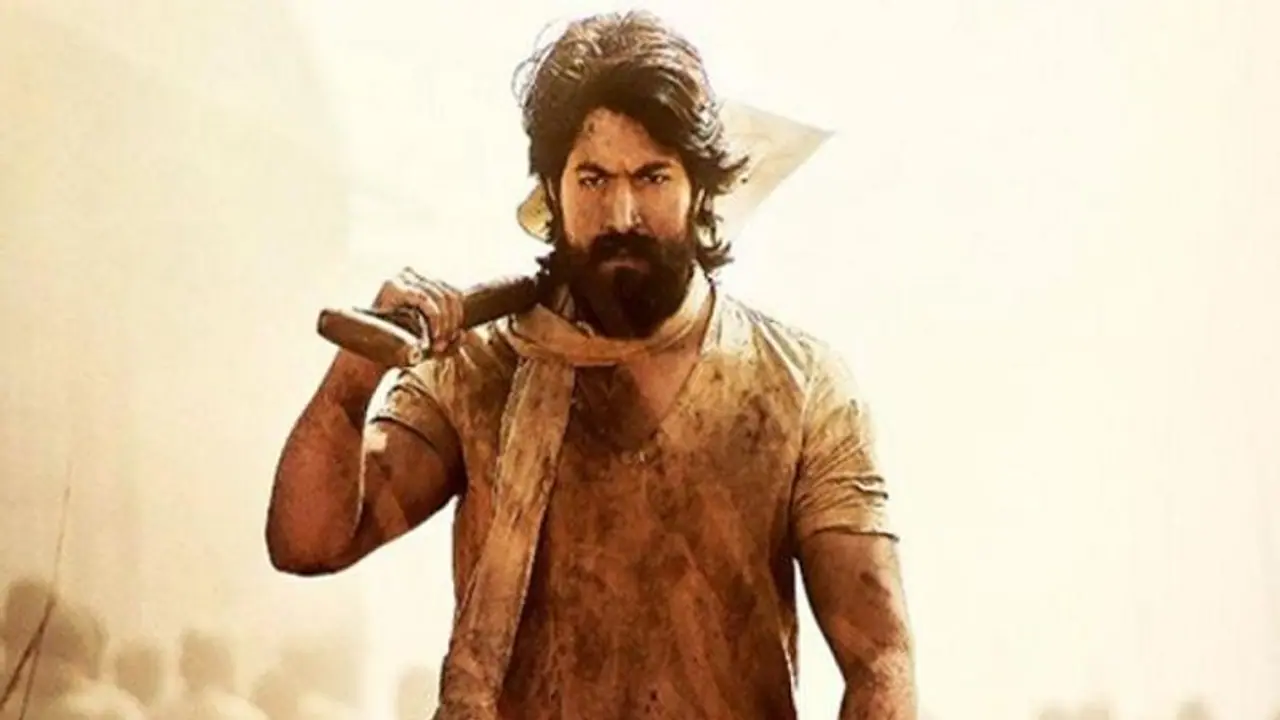 KGF Chapter 2 के रॉकी भाई की नकल कर 15 साल के लड़के ने फूंक डाली पूरी पैकेट सिगरेट, खतरे में पड़ गई जान KGF Chapter 2 के रॉकी भाई की नकल कर 15 साल के लड़के ने फूंक डाली पूरी पैकेट सिगरेट, खतरे में पड़ गई जान