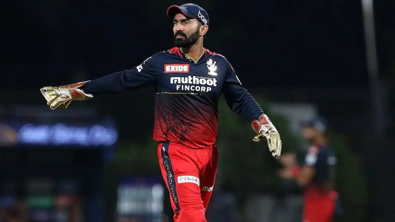 IND vs SA : ചില്ലറക്കാരനല്ല ദിനേശ് കാര്ത്തിക്, യുവതാരങ്ങള്ക്ക് പ്രചോദനം; കാരണം പറഞ്ഞ് സഹതാരം IND vs SA : ചില്ലറക്കാരനല്ല ദിനേശ് കാര്ത്തിക്, യുവതാരങ്ങള്ക്ക് പ്രചോദനം; കാരണം പറഞ്ഞ് സഹതാരം