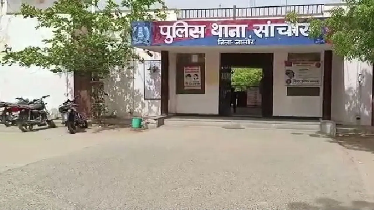 कैमरा कांड: VVIP वेडिंग के लिए 16 फोटोग्राफर्स बुलाए, दिया होटल खिलाया खाना, सुबह 30 लाख का कैमरा सामान साफ