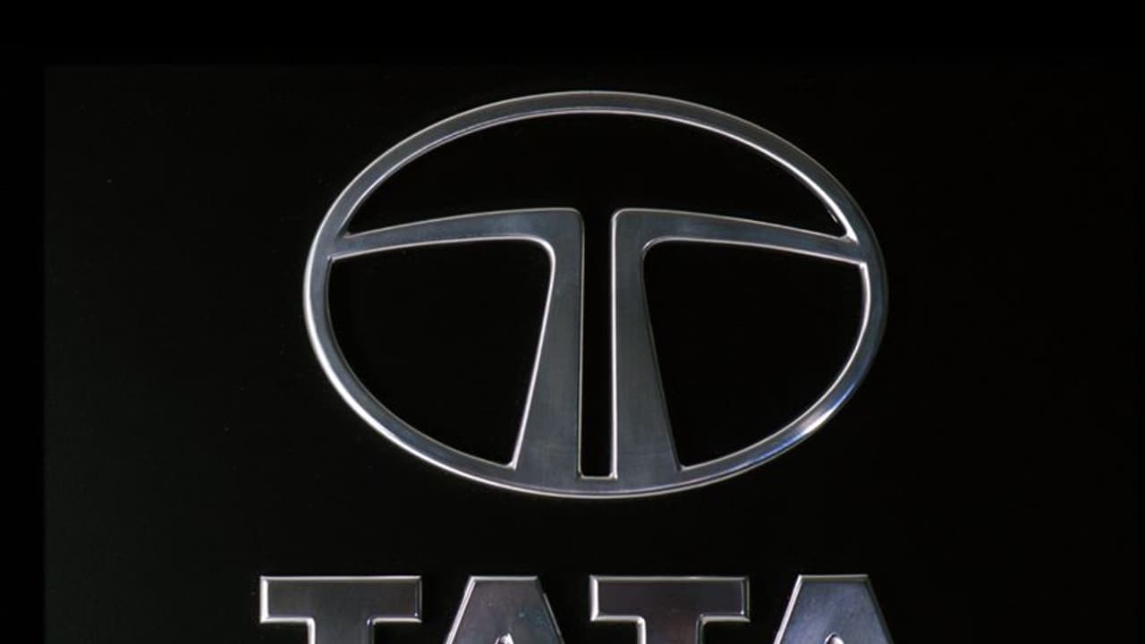 വാണിജ്യ വാഹനങ്ങളുടെ വില വ൪ധന പ്രഖ്യാപിച്ച് ടാറ്റ; ജൂലൈ 1 മുതൽ പുതിയ വില വാണിജ്യ വാഹനങ്ങളുടെ വില വ൪ധന പ്രഖ്യാപിച്ച് ടാറ്റ; ജൂലൈ 1 മുതൽ പുതിയ വില