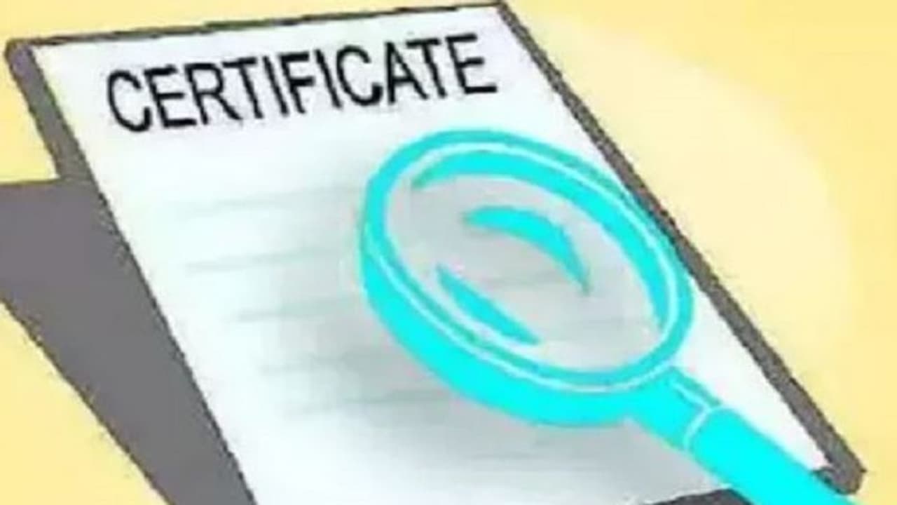 इटावा में फर्जी जाति प्रमाणपत्र बनवाकर जीता था चुनाव, शिकायत के बाद हाथ से गई प्रधानी इटावा में फर्जी जाति प्रमाणपत्र बनवाकर जीता था चुनाव, शिकायत के बाद हाथ से गई प्रधानी