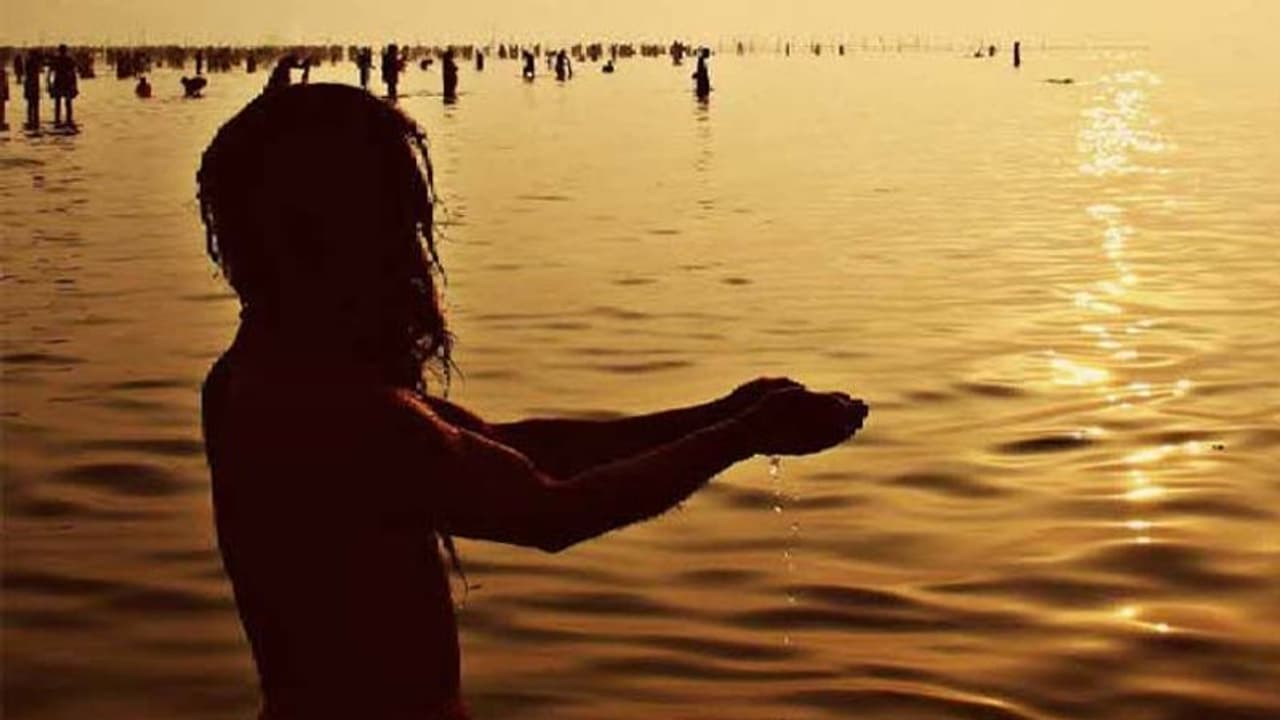 Somvati Amavasya 2022: आपकी किस्मत चमका सकती है अमावस्या से जुड़ी ये बातें, जानिए आज क्या करें क्या नहीं? Somvati Amavasya 2022: आपकी किस्मत चमका सकती है अमावस्या से जुड़ी ये बातें, जानिए आज क्या करें क्या नहीं?