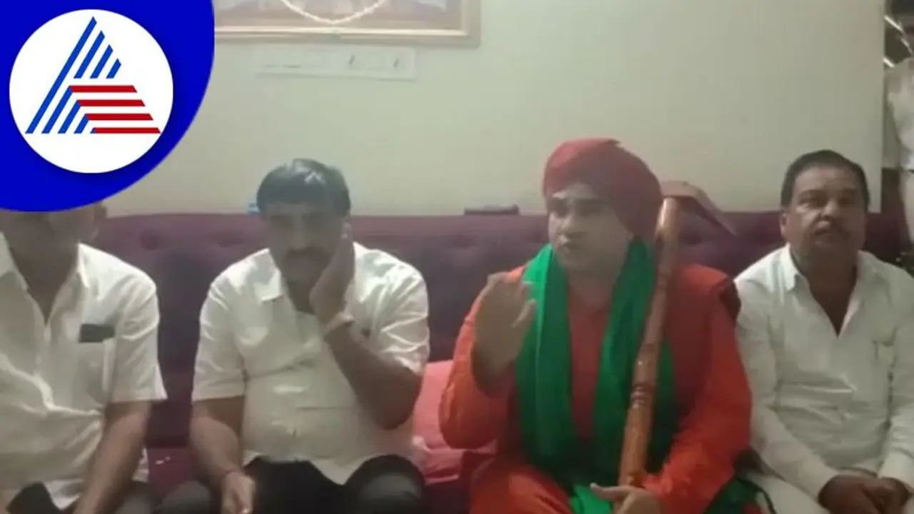 Haveri: ಸಿಎಂ ಬೊಮ್ಮಾಯಿ ನಂಬಿಕಸ್ಥನಲ್ಲ: ಜಯಮೃತ್ಯುಂಜಯ ಸ್ವಾಮೀಜಿ Haveri: ಸಿಎಂ ಬೊಮ್ಮಾಯಿ ನಂಬಿಕಸ್ಥನಲ್ಲ: ಜಯಮೃತ್ಯುಂಜಯ ಸ್ವಾಮೀಜಿ