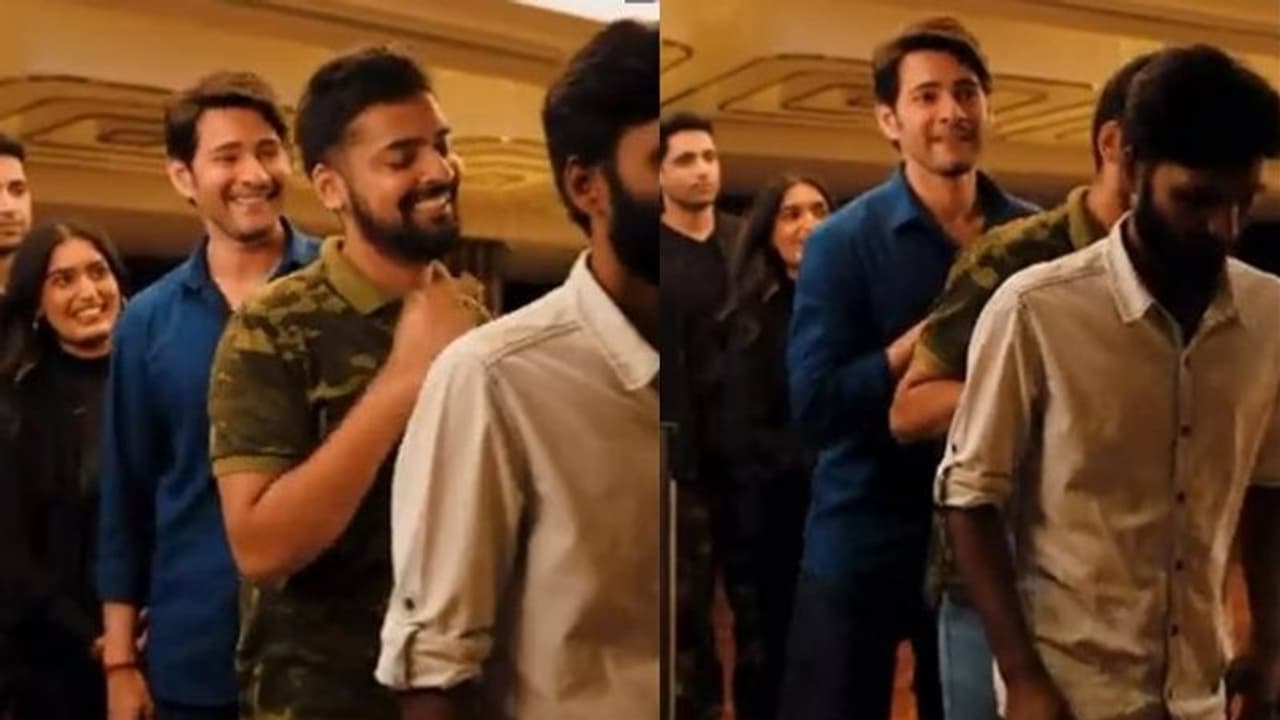 సినిమా టికెట్ కోసం క్యూలో నిల్చున్న మహేష్.. అమ్మాయిని కాదని తోసుకుంటూ వెళ్లి షాకిచ్చిన సూపర్స్టార్ సినిమా టికెట్ కోసం క్యూలో నిల్చున్న మహేష్.. అమ్మాయిని కాదని తోసుకుంటూ వెళ్లి షాకిచ్చిన సూపర్స్టార్