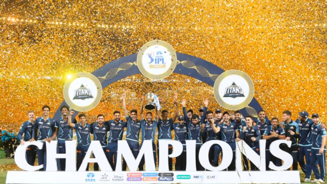 IPL 2022 Final আইপিএল চ্যাম্পিয়ন ও রানার্সআপ দল পেল কত টাকা, আর কারা পেল কোন পুরস্কার, জানুন বিস্তারিত IPL 2022 Final আইপিএল চ্যাম্পিয়ন ও রানার্সআপ দল পেল কত টাকা, আর কারা পেল কোন পুরস্কার, জানুন বিস্তারিত