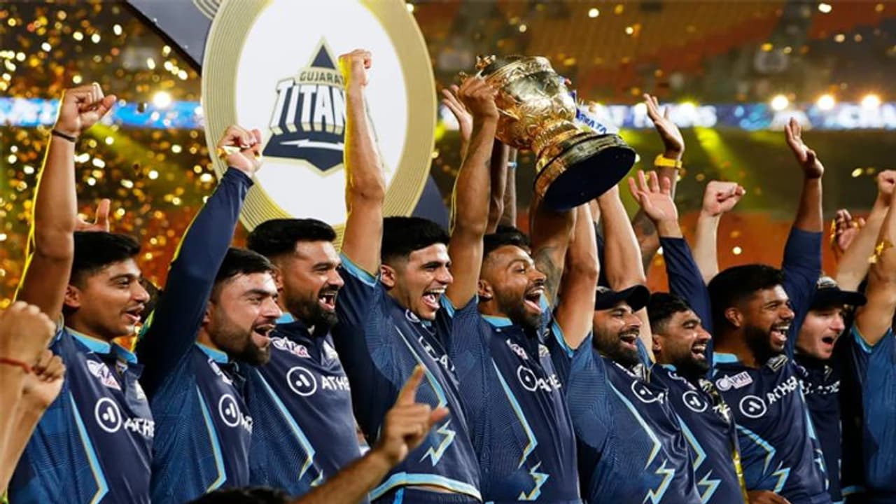 IPL 2022 : തുടക്കത്തില്‍ എഴുതിത്തള്ളി, പരിഹസിച്ചു; കിരീടനേട്ടത്തിലൂടെ വിമര്‍ശനകരുടെ മുഖത്തടിച്ച് ഗുജറാത്ത്