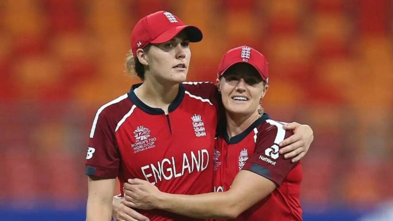 மகளிர் டி20 உலக கோப்பை: பாகிஸ்தானை புரட்டி எடுத்த நாட் ஸ்கிவர் பிரண்ட்.! கடின இலக்கை நிர்ணயித்த இங்கிலாந்து மகளிர் டி20 உலக கோப்பை: பாகிஸ்தானை புரட்டி எடுத்த நாட் ஸ்கிவர் பிரண்ட்.! கடின இலக்கை நிர்ணயித்த இங்கிலாந்து