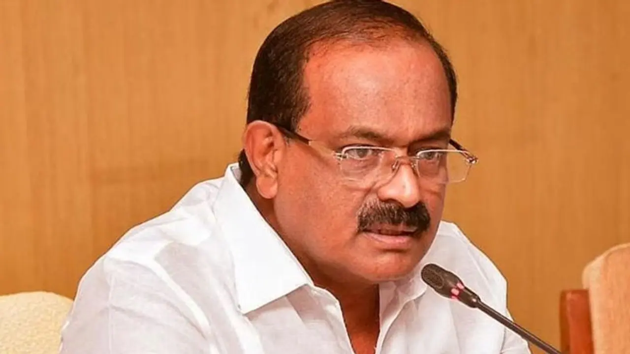 தமிழகத்தில் மண்ணெண்ணெய் ஒதுக்கீடு குறைக்கப்பட்டதா? அமைச்சர் சக்கரபாணி கூறுவது என்ன? தமிழகத்தில் மண்ணெண்ணெய் ஒதுக்கீடு குறைக்கப்பட்டதா? அமைச்சர் சக்கரபாணி கூறுவது என்ன?