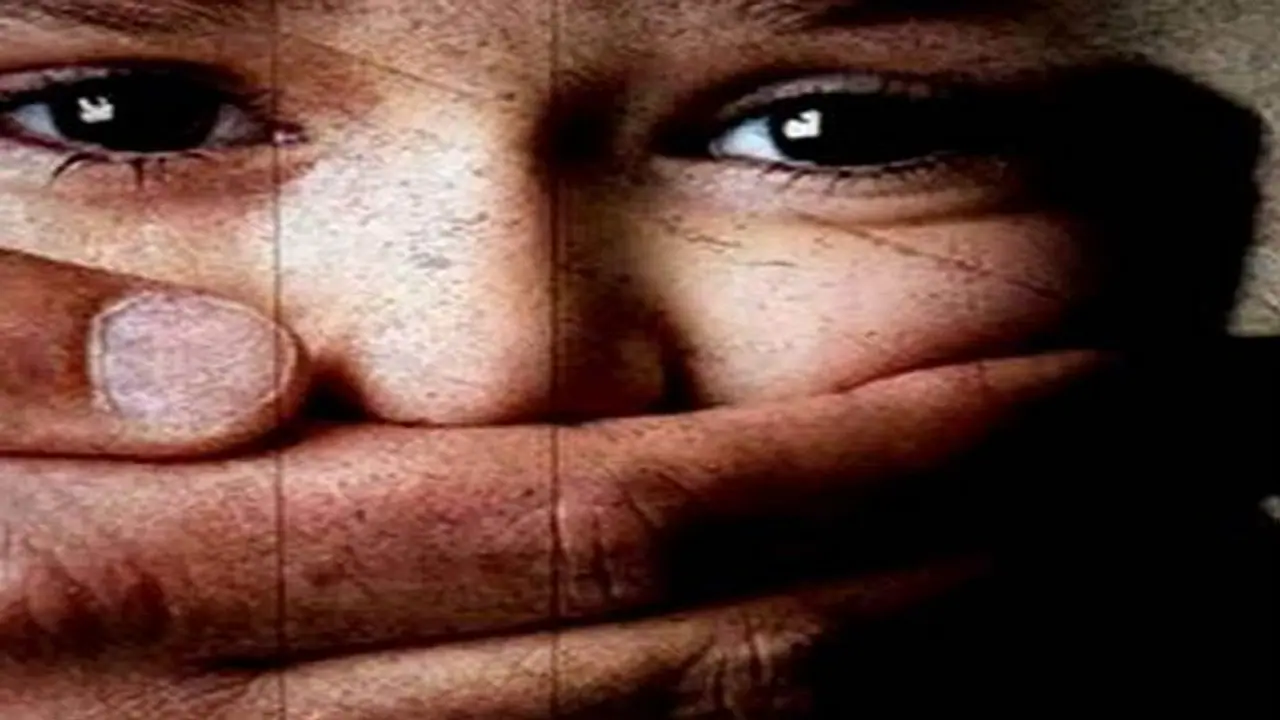 వివాహేతర సంబంధం : వివాహిత పెళ్లికి అంగీకరించలేదని.. కుమారుడి కిడ్నాప్... వివాహేతర సంబంధం : వివాహిత పెళ్లికి అంగీకరించలేదని.. కుమారుడి కిడ్నాప్...