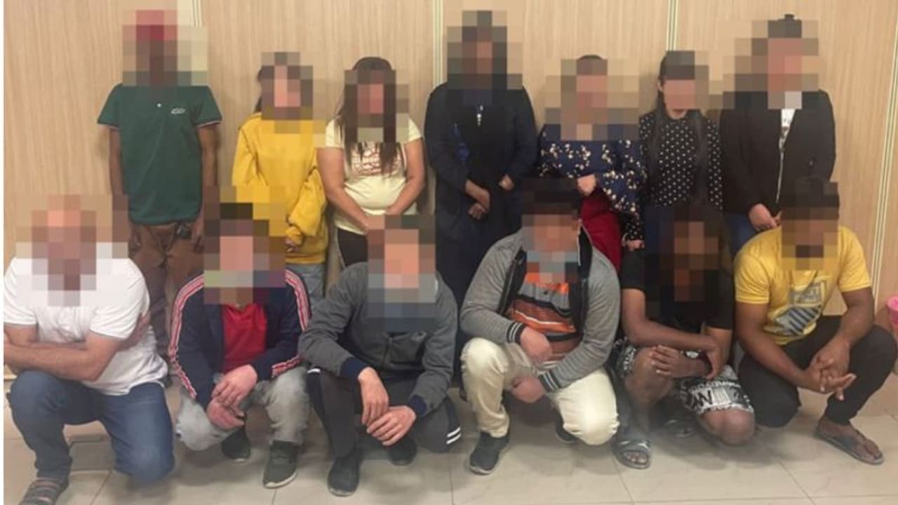 വ്യാപക പരിശോധന തുടരുന്നു; നിരവധി പ്രവാസികള്‍ അറസ്റ്റിലായി