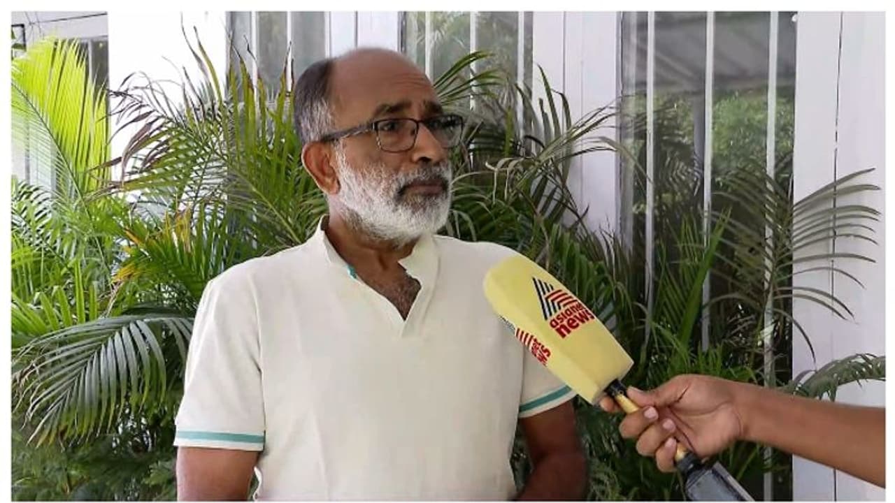 'കേരളത്തിലേക്ക് ഇല്ല, കേരളം ഒന്നും നടക്കാത്ത സംസ്ഥാനം', അഭിഭാഷക റോളിൽ ദില്ലിയിൽ തുടരാൻ അൽഫോൺസ് കണ്ണന്താനം 'കേരളത്തിലേക്ക് ഇല്ല, കേരളം ഒന്നും നടക്കാത്ത സംസ്ഥാനം', അഭിഭാഷക റോളിൽ ദില്ലിയിൽ തുടരാൻ അൽഫോൺസ് കണ്ണന്താനം