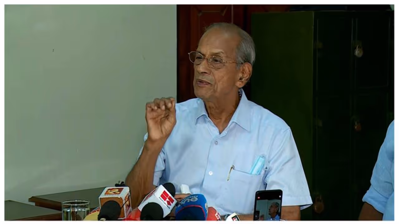 'ഹിന്ദുമതവികാരം വ്രണപ്പെടുത്തും'; തിരുനാവായ തവനൂർ പാലം നിർമാണത്തിനെതിരെ ഇ ശ്രീധരൻ ഹൈക്കോടതിയിൽ 'ഹിന്ദുമതവികാരം വ്രണപ്പെടുത്തും'; തിരുനാവായ തവനൂർ പാലം നിർമാണത്തിനെതിരെ ഇ ശ്രീധരൻ ഹൈക്കോടതിയിൽ