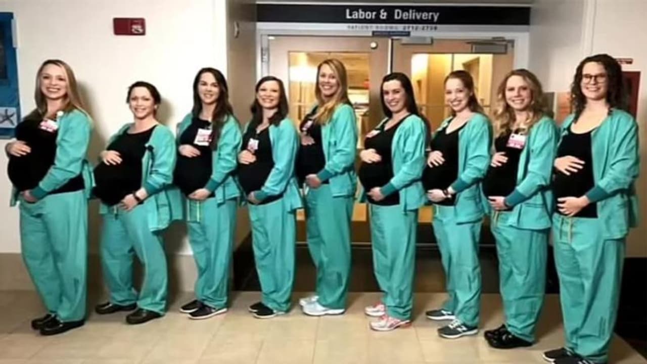 अजब गजब: इस अस्पताल में एक साथ प्रेग्नेंट हो गईं 10 नर्सें, दो की तो डिलीवरी डेट भी सेम अजब गजब: इस अस्पताल में एक साथ प्रेग्नेंट हो गईं 10 नर्सें, दो की तो डिलीवरी डेट भी सेम