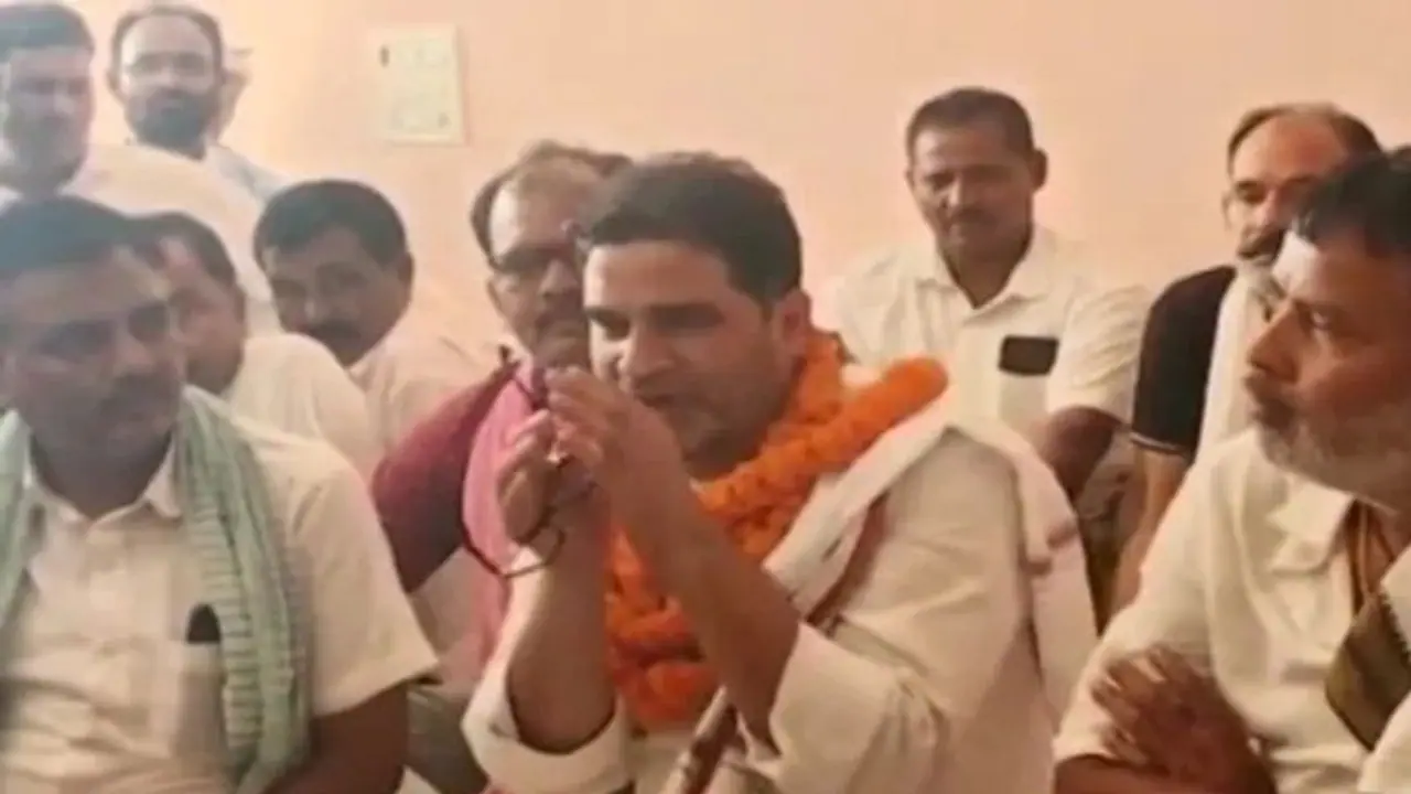 'বিনামূল্য খাদ্যশস্য় নয় বরং ৫০০ টাকার গ্যাস সিলিন্ডার দিন', মোদীকে নিশানা প্রশান্ত কিশোরের 'বিনামূল্য খাদ্যশস্য় নয় বরং ৫০০ টাকার গ্যাস সিলিন্ডার দিন', মোদীকে নিশানা প্রশান্ত কিশোরের