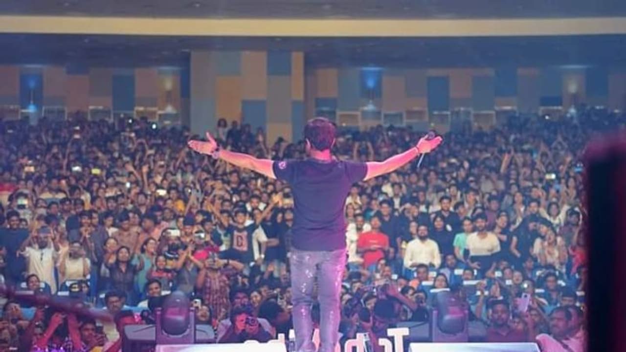 मशहूर सिंगर के के का निधन, कोलकाता में लाइव शो के कुछ देर बाद आई शॉकिंग न्यूज मशहूर सिंगर के के का निधन, कोलकाता में लाइव शो के कुछ देर बाद आई शॉकिंग न्यूज