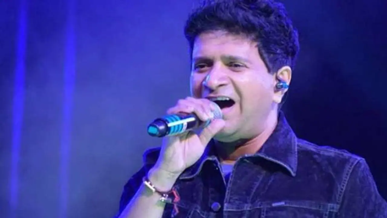 Singer KK passed away: பின்னணி பாடகர் கேகே மாரடைப்பால் காலமானார்: விஜய், சிம்பு, சூர்யா படங்களில் பாடியவர்