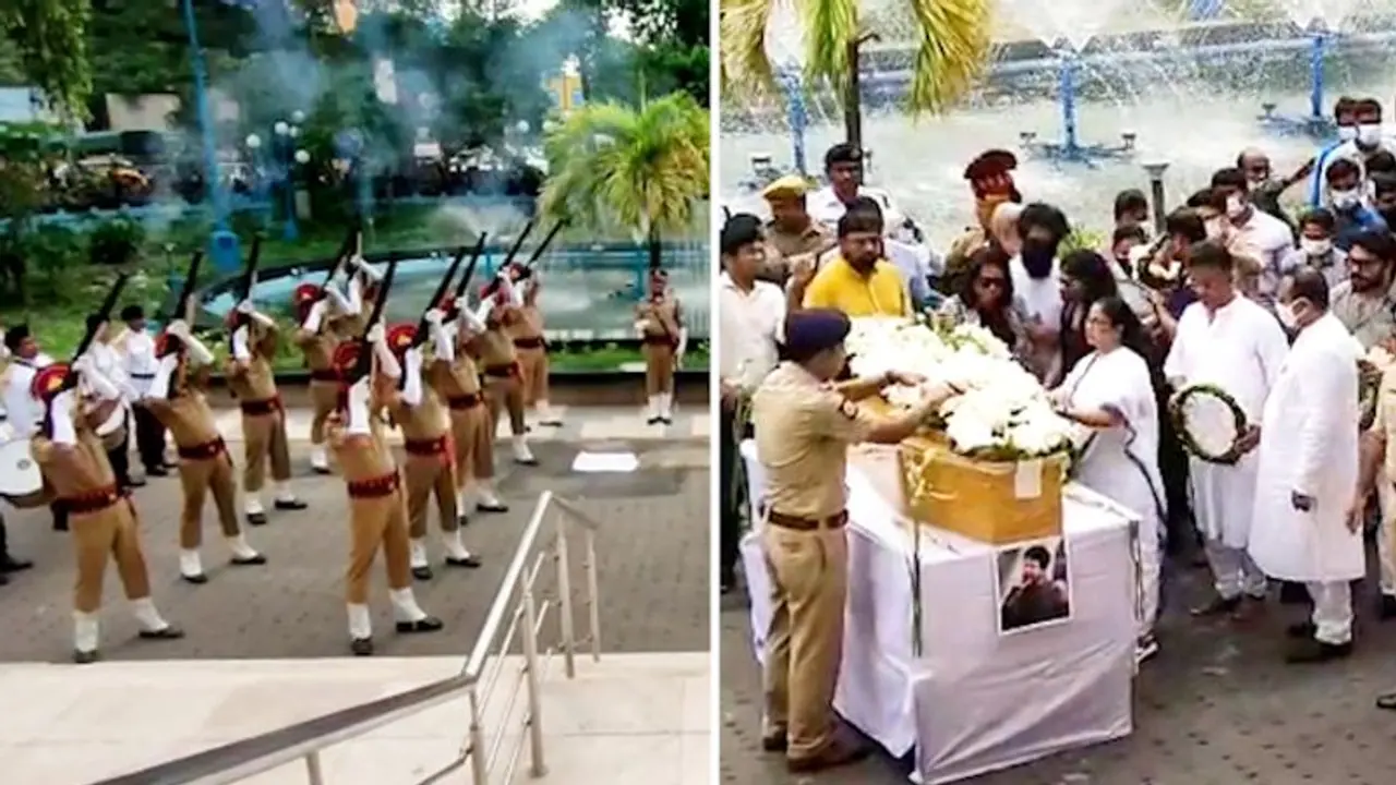 রাষ্ট্রীয় মর্যাদায় গান স্যালুট রবীন্দ্র সদনে, কেকে কে শেষ শ্রদ্ধা জানালেন মুখ্যমন্ত্রী মমতা বন্দ্যোপাধ্যায়