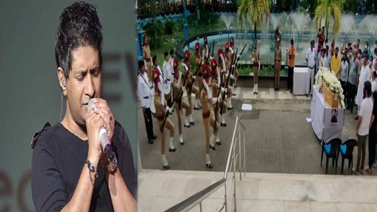 বৃহস্পতিবার সকাল ১১ টায় মুম্বইয়ের ভারাসোভা শ্মশানে শেষকৃত্য সম্পন্ন হবে কেকে র বৃহস্পতিবার সকাল ১১ টায় মুম্বইয়ের ভারাসোভা শ্মশানে শেষকৃত্য সম্পন্ন হবে কেকে র