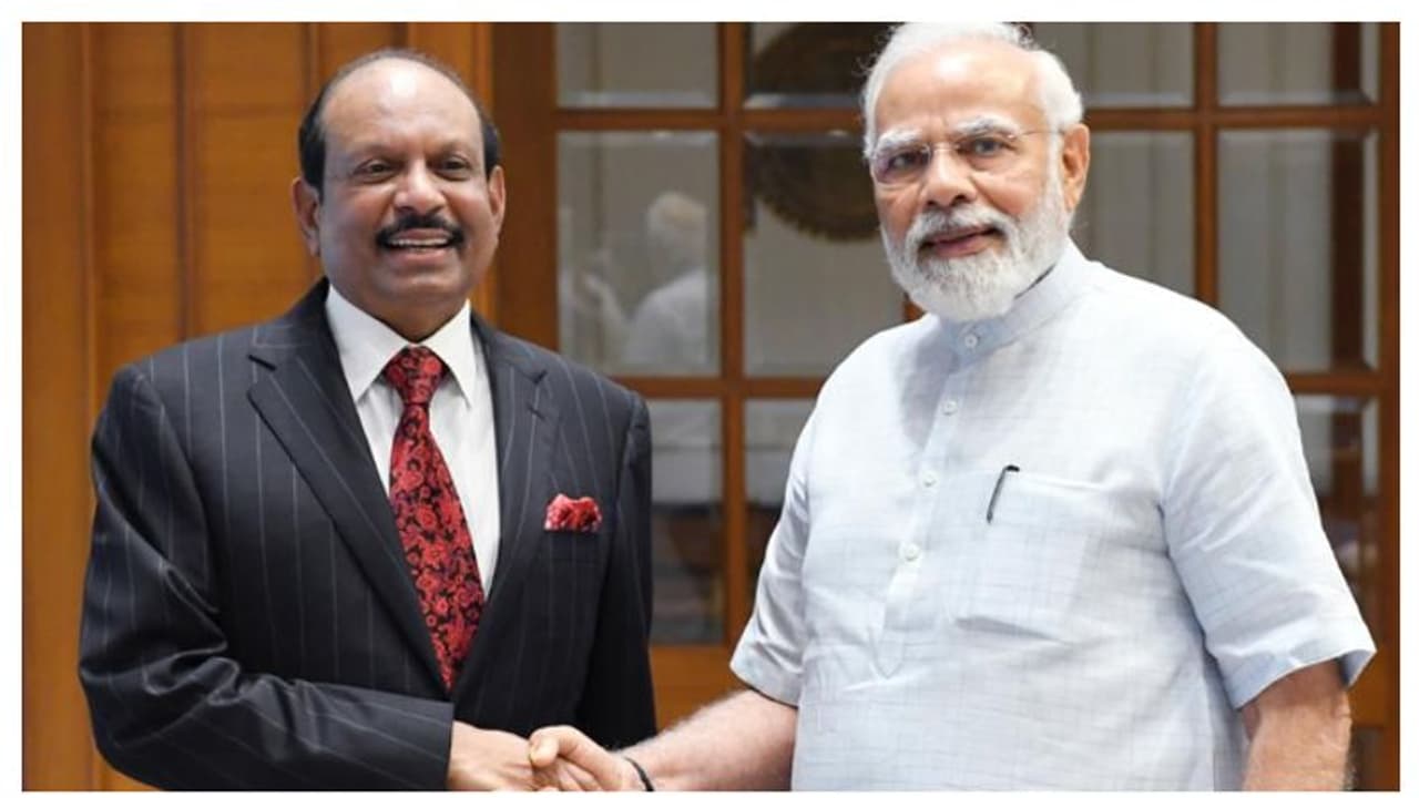 പ്രധാനമന്ത്രിയുമായി എം എ യൂസഫലി കൂടിക്കാഴ്ച നടത്തി പ്രധാനമന്ത്രിയുമായി എം എ യൂസഫലി കൂടിക്കാഴ്ച നടത്തി