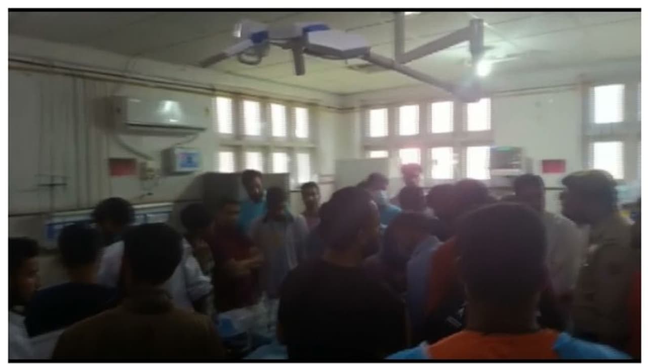 കശ്മീരില്‍ വീണ്ടും ഭീകരാക്രമണം; ബാങ്ക് മാനേജര്‍ വെടിയേറ്റ് മരിച്ചു