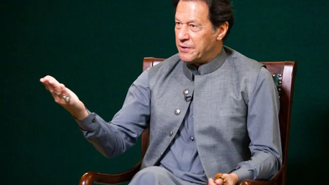 इमरान खान की बढ़ी मुश्किलें, चुपके से 34 विदेशियों व 351 कंपनियों से लिया चंदा, कई भारतीयों ने भी की है फंडिंग