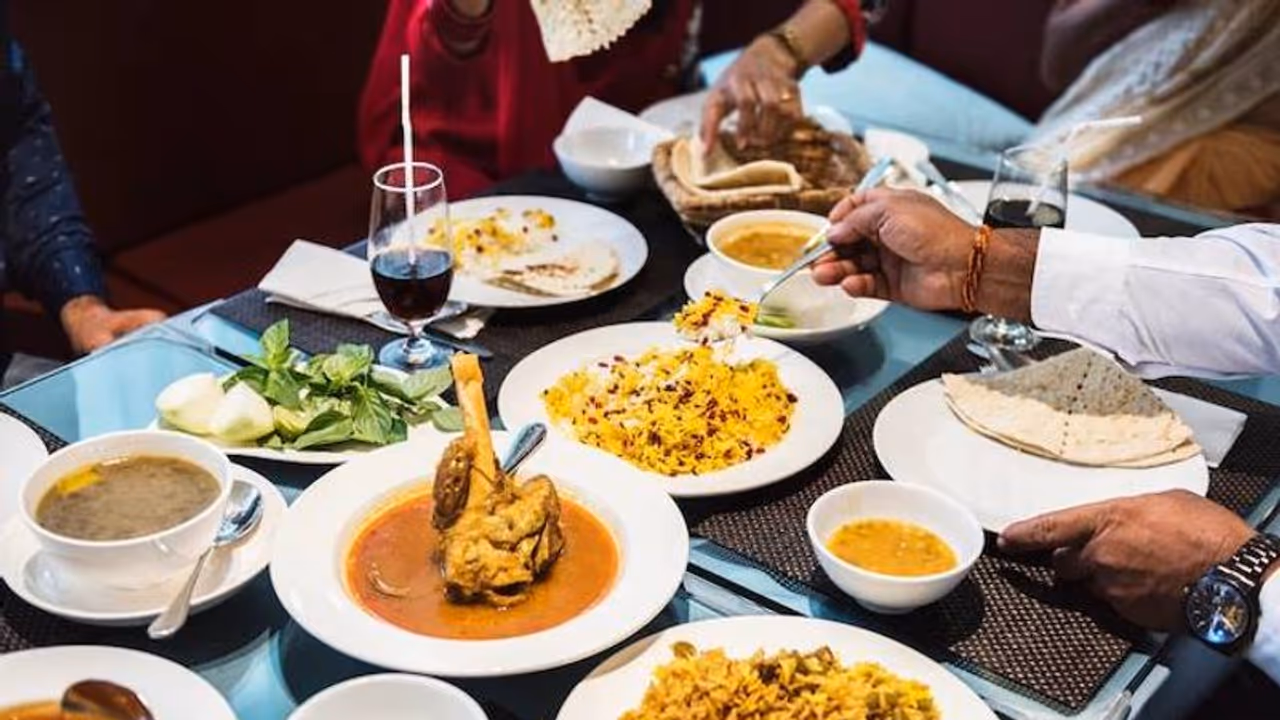 రాత్రిపూట వీటిని తింటే గ్యాస్ వస్తుందట జాగ్రత్త.. రాత్రిపూట వీటిని తింటే గ్యాస్ వస్తుందట జాగ్రత్త..