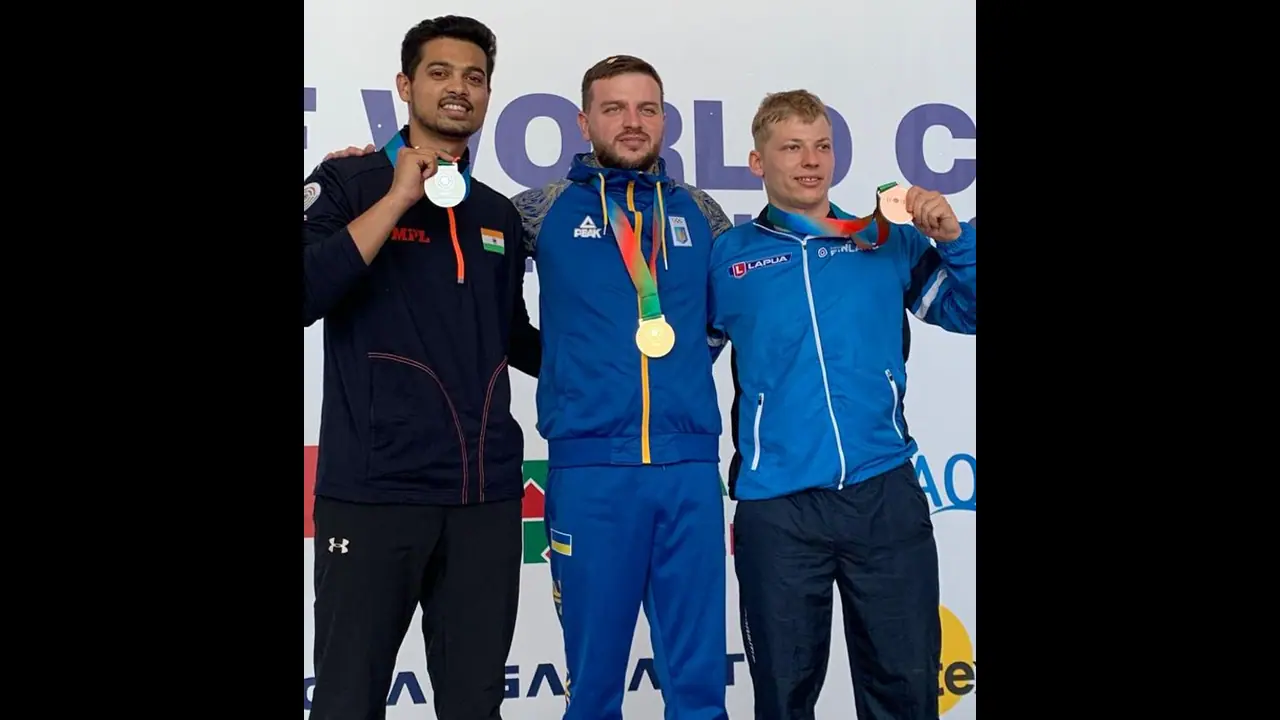 ISSF World Cup 2022: Swapnil Kusale wins silver in men's rifle 3P, social media lauds ISSF World Cup 2022: Swapnil Kusale wins silver in men's rifle 3P, social media lauds