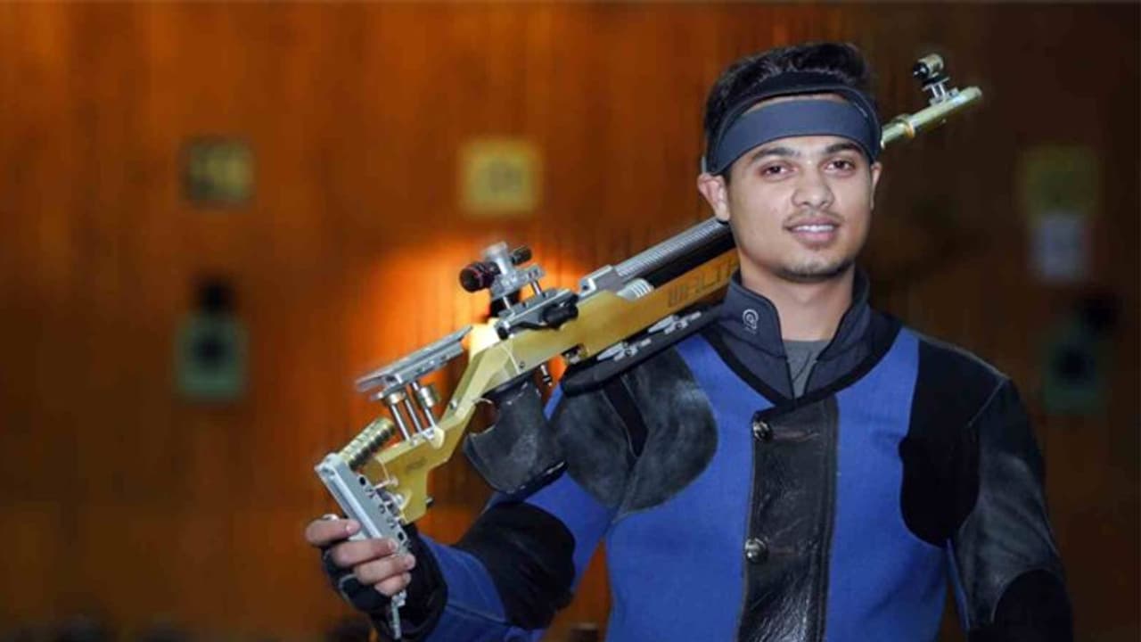 भारतीय शूटर स्वप्निल कुसाले ने ISSF World Cup 2022 में जीता सिल्वर मेडल, भारत के खाते में आए 2 पदक भारतीय शूटर स्वप्निल कुसाले ने ISSF World Cup 2022 में जीता सिल्वर मेडल, भारत के खाते में आए 2 पदक