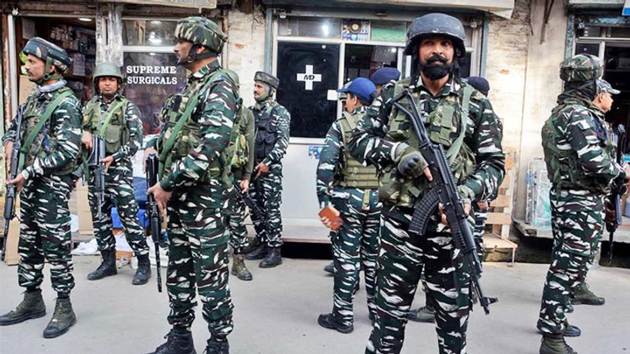 कश्मीर टारगेट किलिंग : 26 दिन में 8 लोगों की जान ले चुके आतंकी, हत्याओं के पीछे ये आतंकी संगठन 