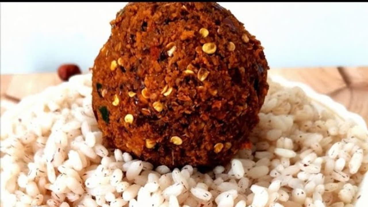 Special Thengai Chammanthi Recipe : ഊണിനൊപ്പം തൊട്ടുകൂട്ടാൻ സ്പെഷ്യൽ ചമ്മന്തി; റെസിപ്പി