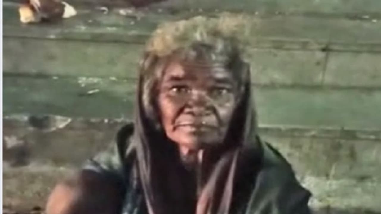 होटल के आगे गरीब बैठें नहीं था मंजूर, पहले बेरहमी से की पिटाई फिर खौलता पानी डाल मरने के लिए छोड़ा होटल के आगे गरीब बैठें नहीं था मंजूर, पहले बेरहमी से की पिटाई फिर खौलता पानी डाल मरने के लिए छोड़ा