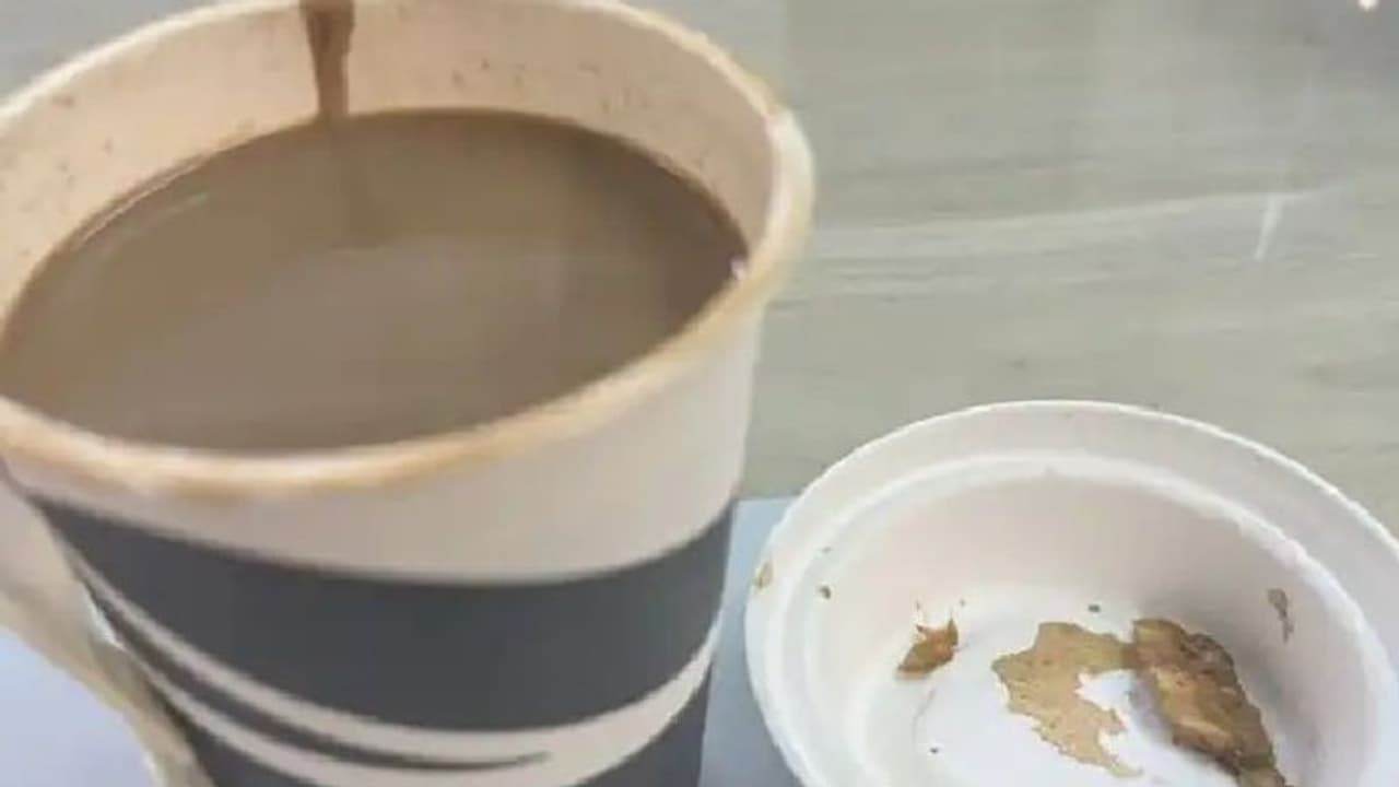 ഓണ്‍ലൈനായി വാങ്ങിയ കാപ്പിയില്‍ നിന്ന് യുവാവിന് കിട്ടിയത് കണ്ടോ? 