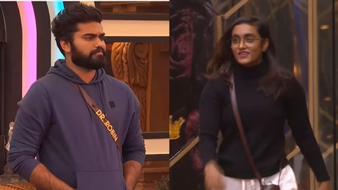 Bigg Boss 4 : റോബിൻ വരും മുമ്പ് അവൾ പോയത് നന്നായി: 'ബിബി 4'ലെ യഥാർത്ഥ വിജയി ജാസ്മിനെന്ന് അഖിൽ Bigg Boss 4 : റോബിൻ വരും മുമ്പ് അവൾ പോയത് നന്നായി: 'ബിബി 4'ലെ യഥാർത്ഥ വിജയി ജാസ്മിനെന്ന് അഖിൽ